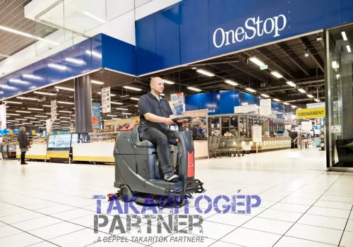 VIPER AS 530R vezetőüléses padlótisztító gép szupermarket áruházban takarít