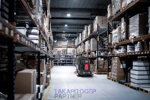 VIPER AS1050 R vezetőüléses padlótisztító gép (akku + töltő + kefe + padtartó)