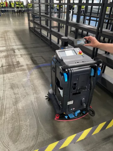 Nilfisk SC25 autonóm robot padlótisztító gép