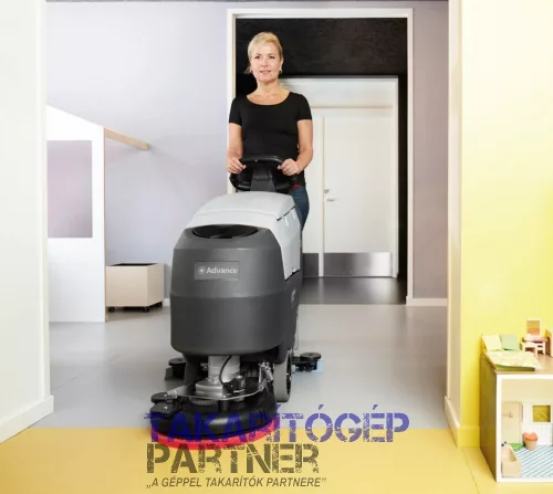 Nilfisk SC401 43B FULL PKG akkumulátoros padlótisztító gép (akku, töltő, kefe, padtartó, szívógumi)