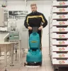 Eureka E36 B akkumulátoros padlótisztító gép raktárban takarít
